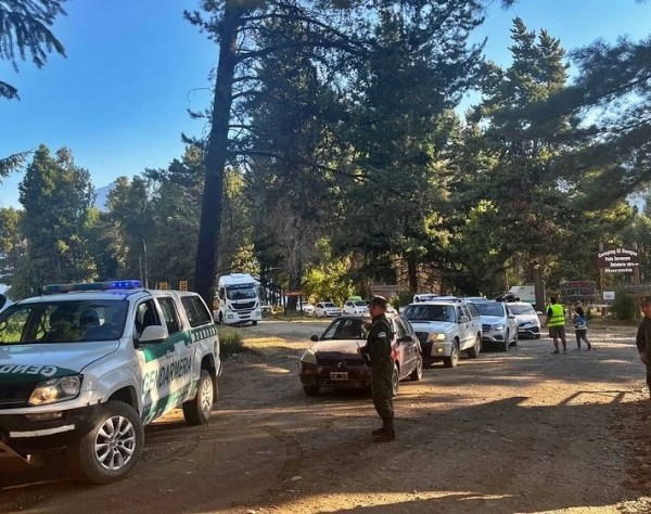 Incendio forestal en Chubut: cortan la Ruta 40 entre Epuyén y El Hoyo