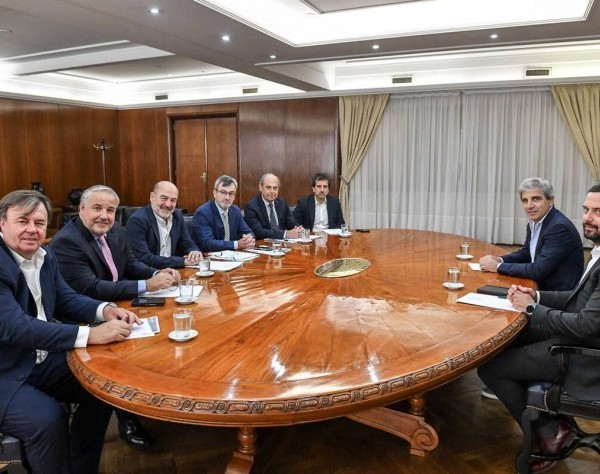 La UIA salió al cruce de Caputo tras sus críticas al 