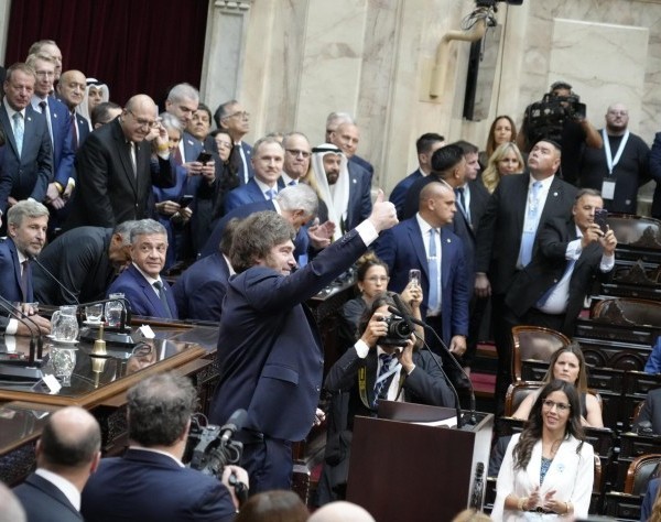 Milei anunció un paquetes de proyectos de ley para avanzar con su Reforma política